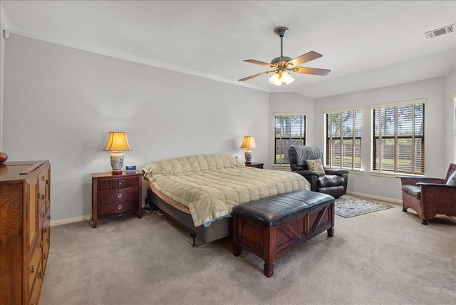 105 Canal Drive, Friendswood, TX 77546