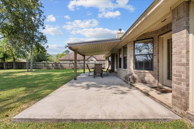 105 Canal Drive, Friendswood, TX 77546