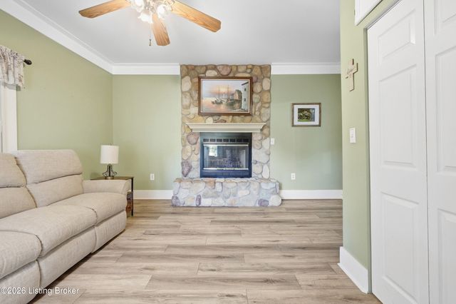 5514 Billtown Rd, Louisville, KY 40299