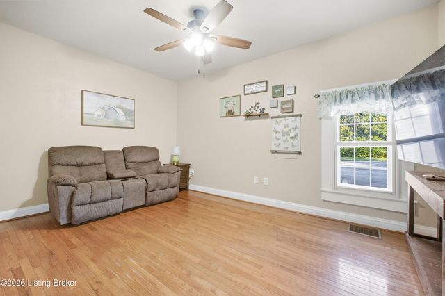 5514 Billtown Rd, Louisville, KY 40299