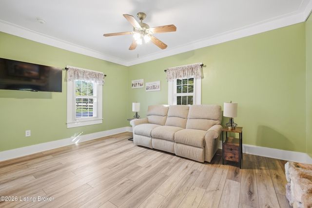 5514 Billtown Rd, Louisville, KY 40299