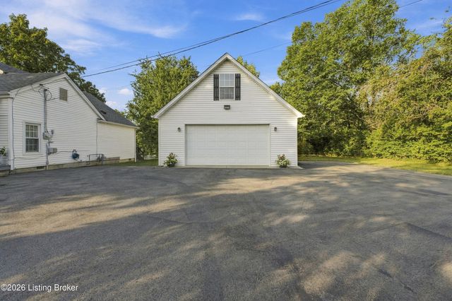 5514 Billtown Rd, Louisville, KY 40299