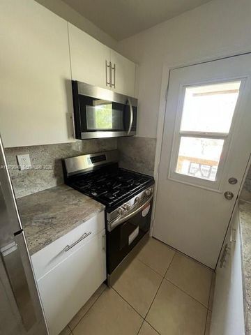 3901 SW 78th Court 219, Miami, FL 33155