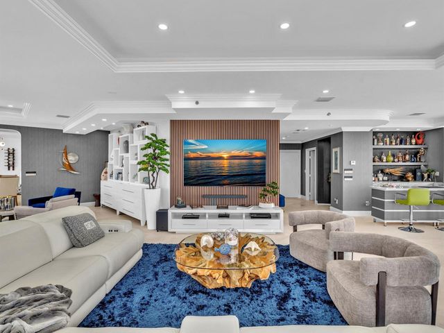7000 Island Boulevard Ph-06, Aventura, FL 33160