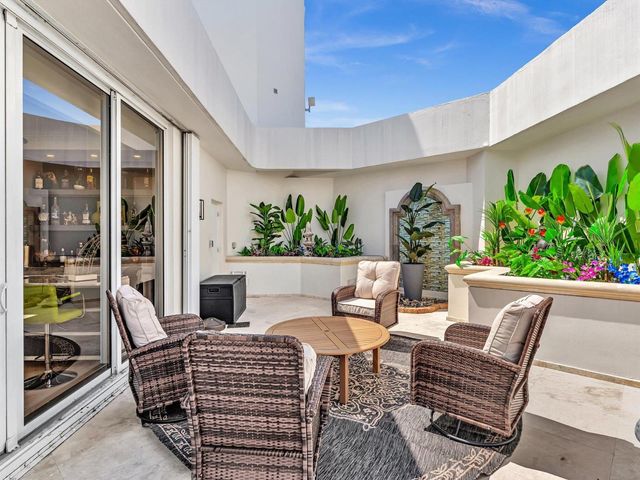 7000 Island Boulevard Ph-06, Aventura, FL 33160
