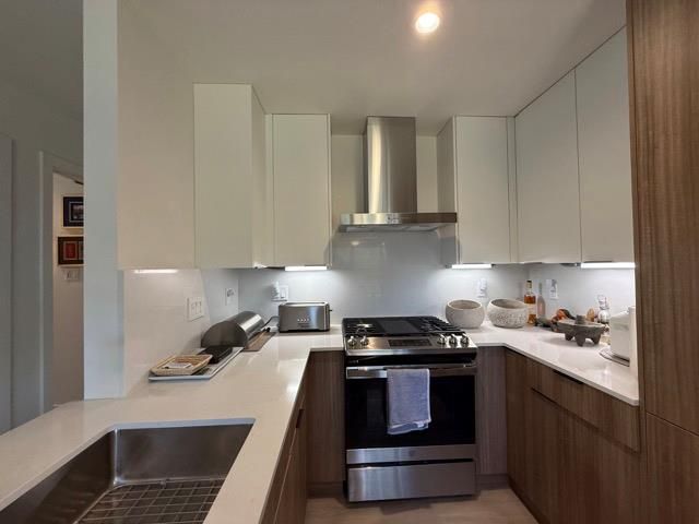 1911 Albury CV B, Austin, TX 78758