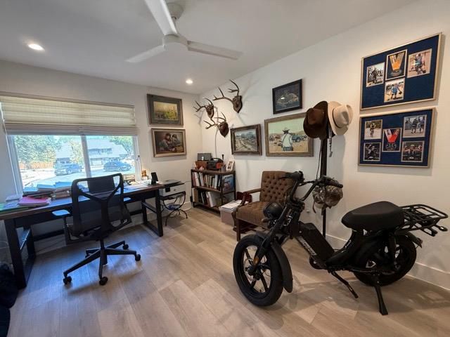 1911 Albury CV B, Austin, TX 78758