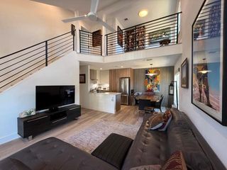 1911 Albury CV B, Austin, TX 78758