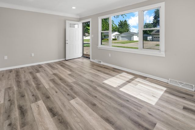 1004 Joy Street, Cedar Falls, IA 50613