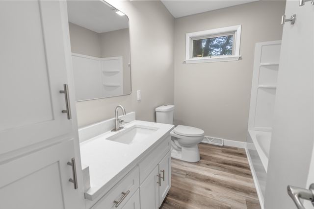1004 Joy Street, Cedar Falls, IA 50613