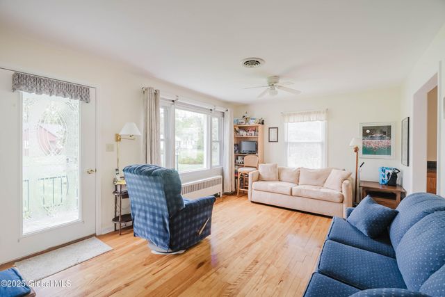 1 Appletree Lane, Colonie, NY 12110