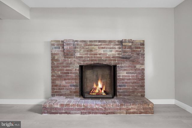 145 TUCKERTON RD, Shamong, NJ 08088