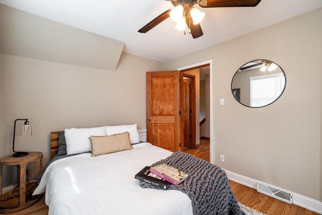 331 N 111th STREET, Wauwatosa, WI 53226