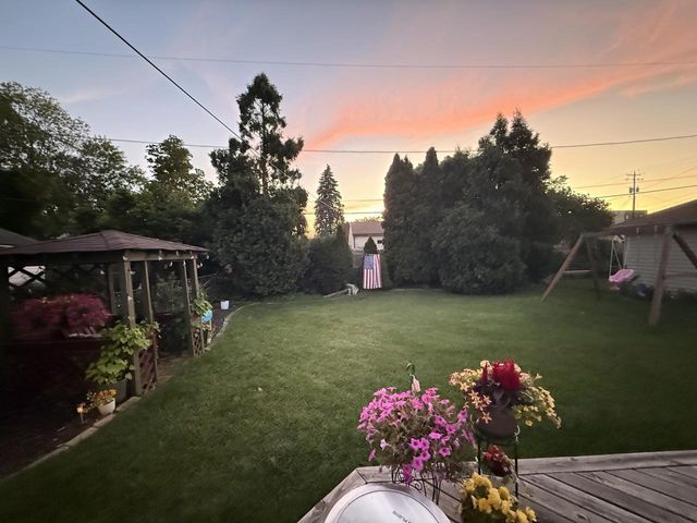 331 N 111th STREET, Wauwatosa, WI 53226