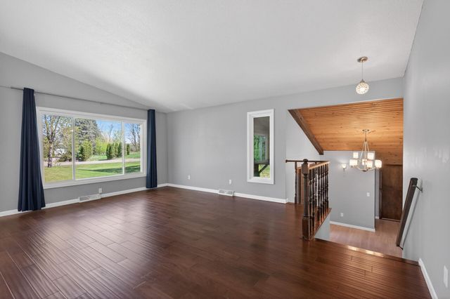 8581 County Road 39 NE, Monticello, MN 55362