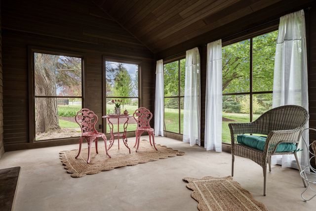 10562 Town Hall Road, Belvidere, IL 61008