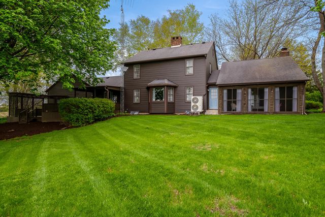 10562 Town Hall Road, Belvidere, IL 61008
