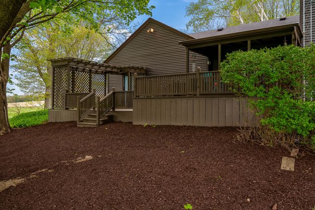 10562 Town Hall Road, Belvidere, IL 61008