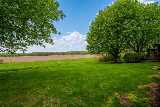 10562 Town Hall Road, Belvidere, IL 61008