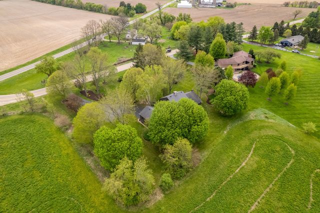 10562 Town Hall Road, Belvidere, IL 61008
