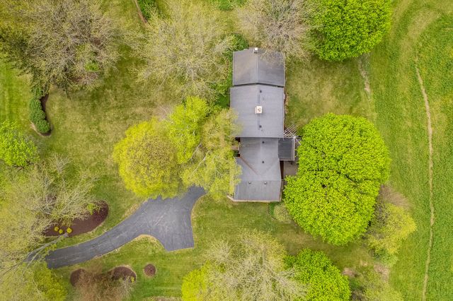 10562 Town Hall Road, Belvidere, IL 61008