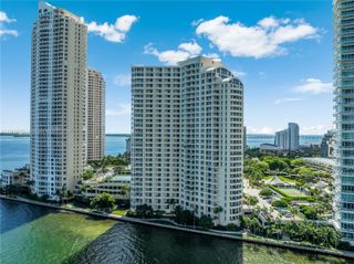 888 Brickell Key Dr 2610, Miami, FL 33131