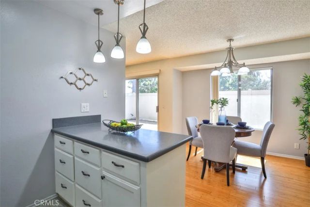 820 E Silver Maple, Azusa, CA 91702