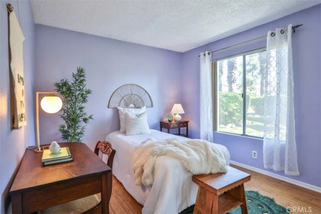 820 E Silver Maple, Azusa, CA 91702