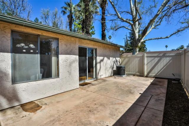 820 E Silver Maple, Azusa, CA 91702