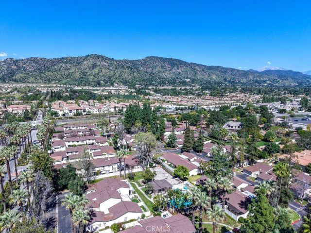 820 E Silver Maple, Azusa, CA 91702