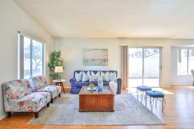 820 E Silver Maple, Azusa, CA 91702