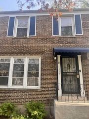 1329 E 89th Place, Chicago, IL 60619