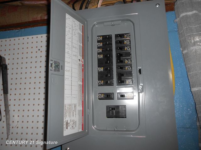 312 Church Street, Auburn, MI 48611