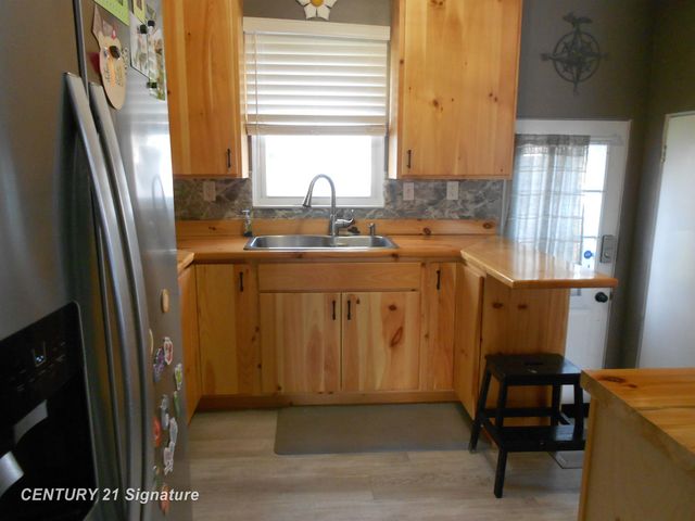 312 Church Street, Auburn, MI 48611