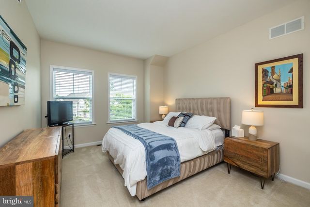 36 NEW COUNTRYSIDE DR, West Chester, PA 19382