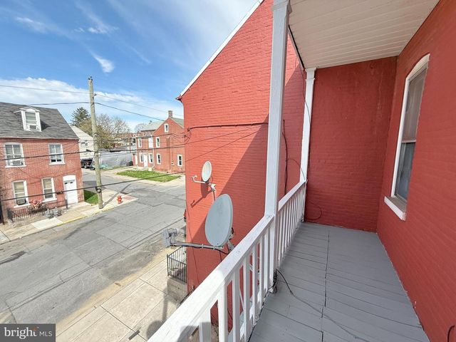 17 CORAL ST, Lancaster, PA 17603