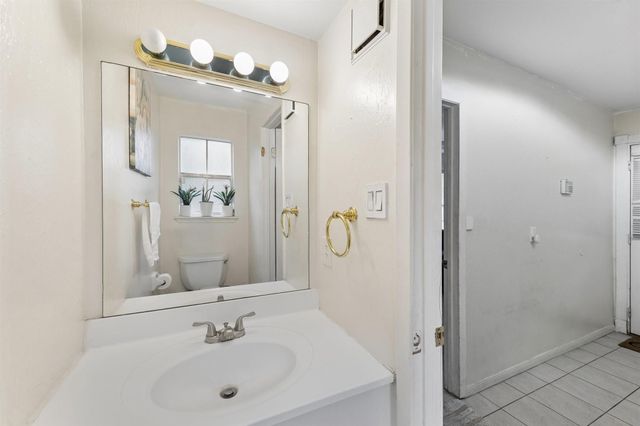 7511 Theisswood Road, Spring, TX 77379