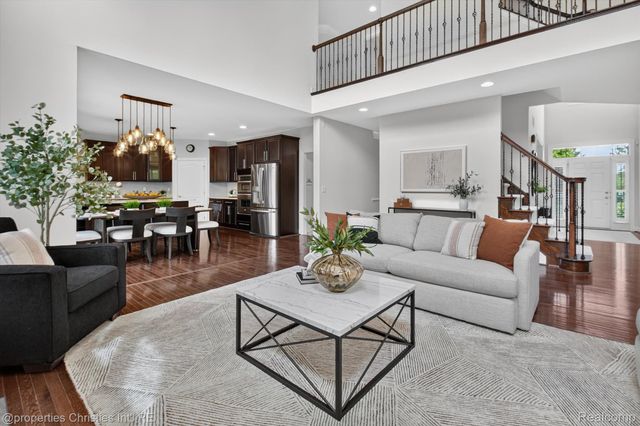 46592 Pinehurst Circle N, Northville Township, MI 48168