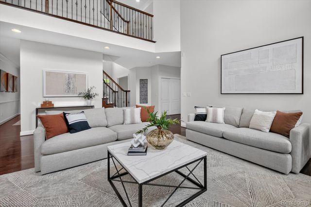 46592 Pinehurst Circle N, Northville Township, MI 48168