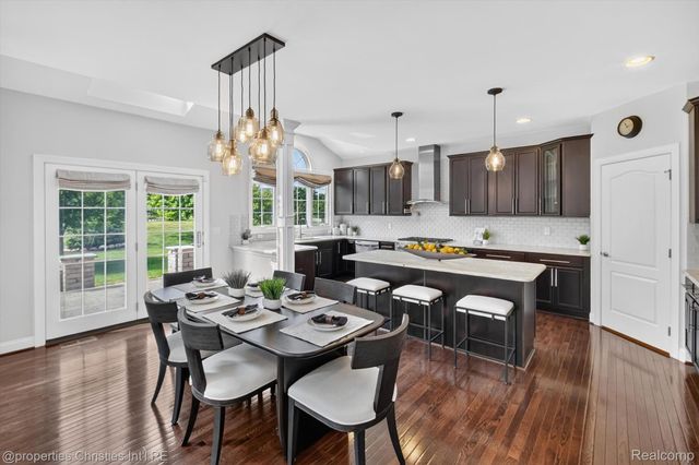 46592 Pinehurst Circle N, Northville Township, MI 48168