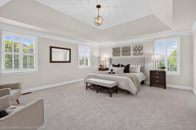 46592 Pinehurst Circle N, Northville Township, MI 48168