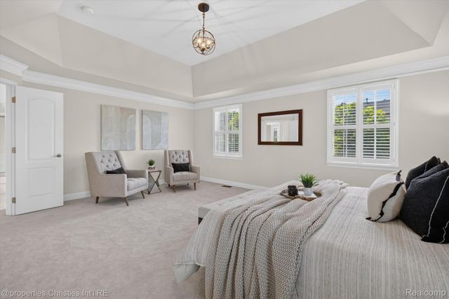 46592 Pinehurst Circle N, Northville Township, MI 48168
