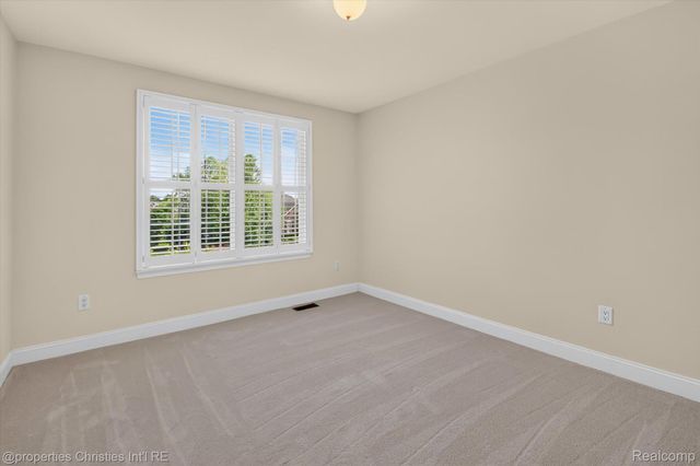 46592 Pinehurst Circle N, Northville Township, MI 48168