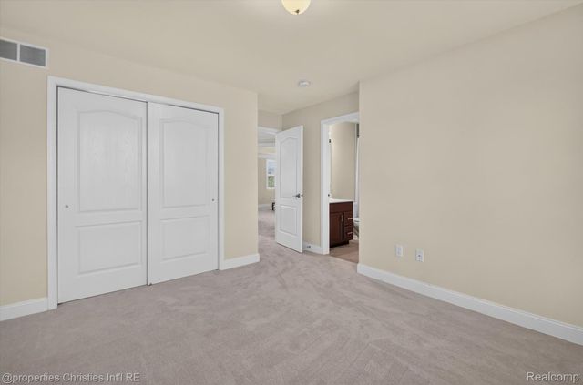 46592 Pinehurst Circle N, Northville Township, MI 48168