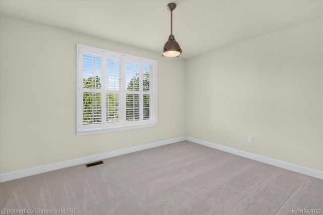 46592 Pinehurst Circle N, Northville Township, MI 48168