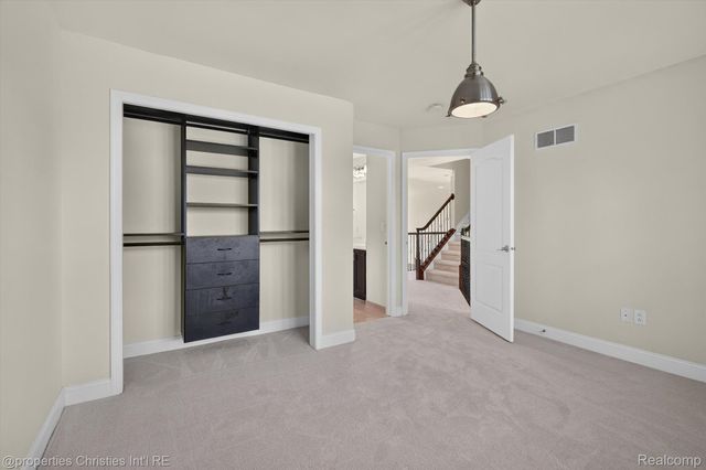46592 Pinehurst Circle N, Northville Township, MI 48168