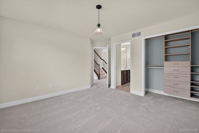 46592 Pinehurst Circle N, Northville Township, MI 48168