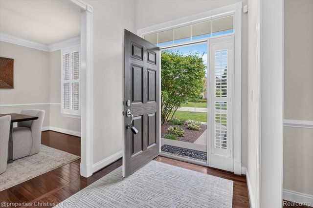 46592 Pinehurst Circle N, Northville Township, MI 48168