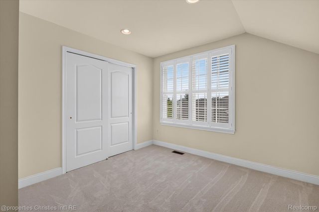 46592 Pinehurst Circle N, Northville Township, MI 48168