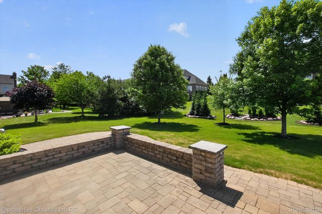 46592 Pinehurst Circle N, Northville Township, MI 48168